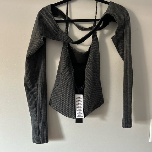 Stylish Black Ribbed Women Top - Picture 4 of 5